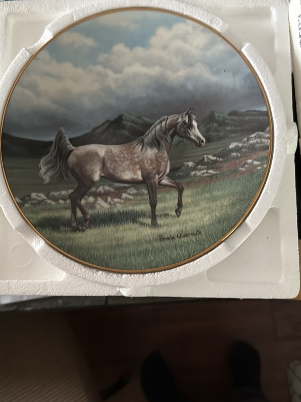Hamilton Gray and Green Horse Plate Artwork